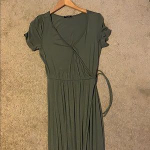 Green maxi dress M